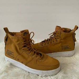 Nike SF Air Force 1 utility high tops
